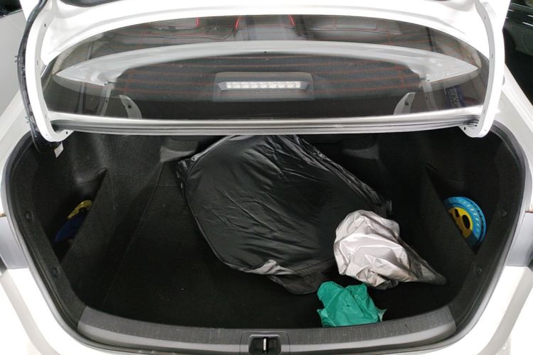 Toyota Corolla 2019 #19 Toyota Corolla 2019 car image #19