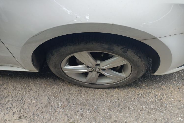 Volkswagen Lavida 2017 car image #6