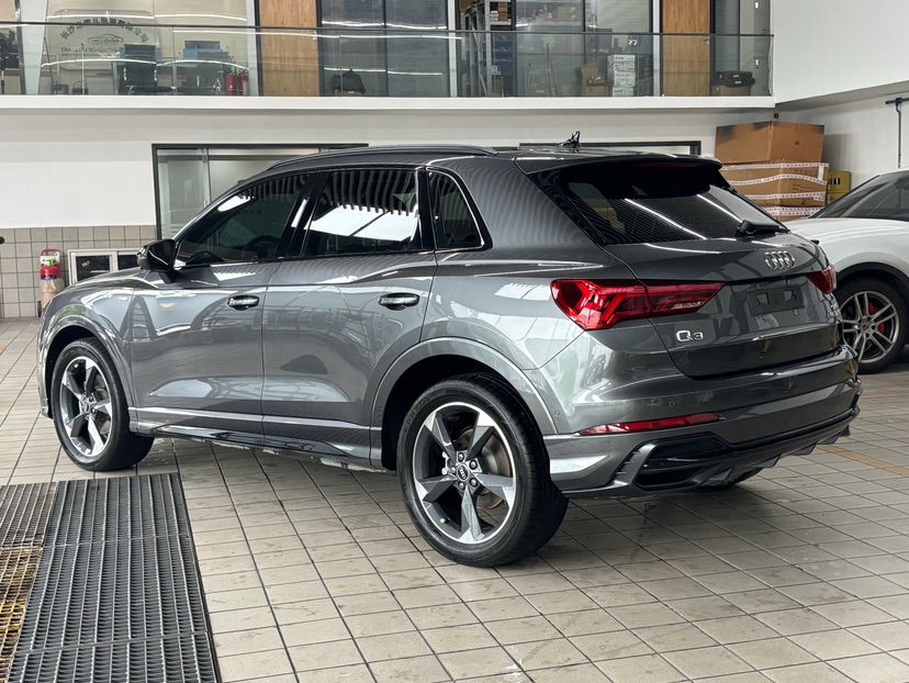 Audi Q3 2022 #5 Audi Q3 2022 car image #5