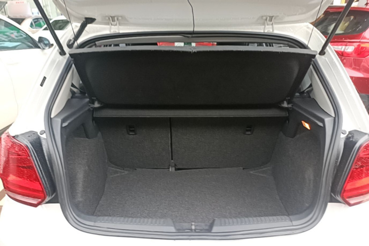 Volkswagen Polo 2016 #19 Volkswagen Polo 2016 car image #19
