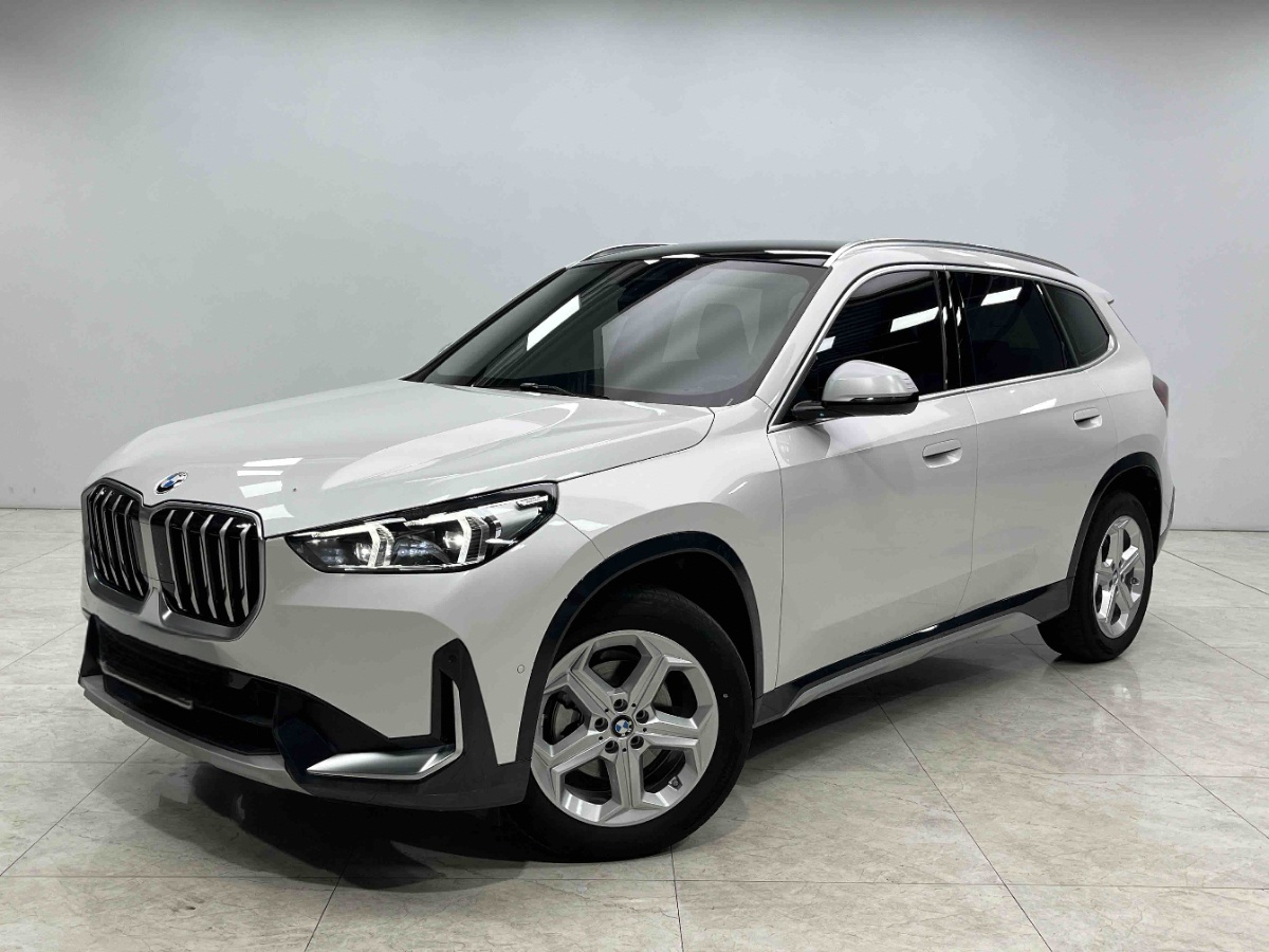 BMW X1 2023 BMW X1 2023 car image