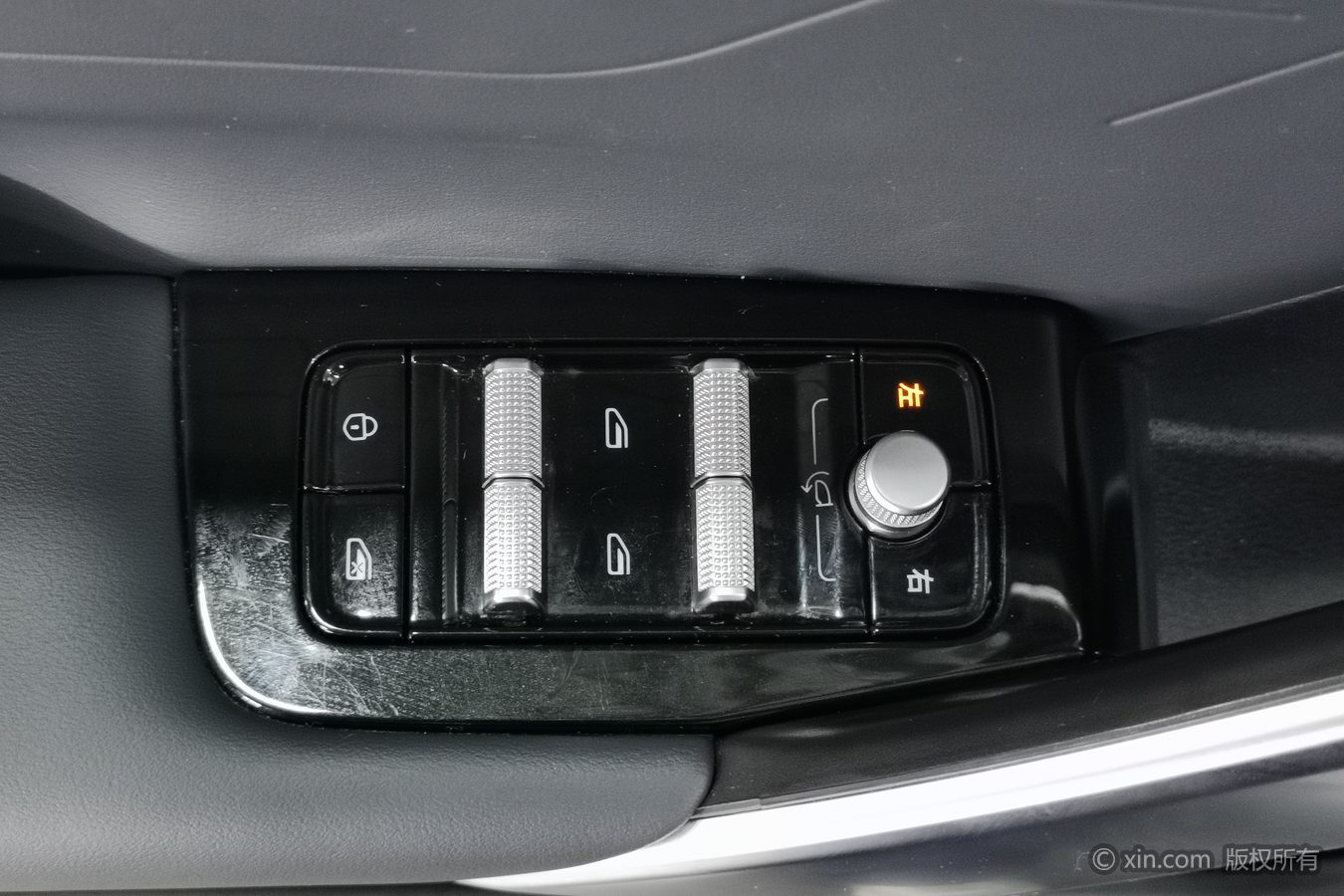 GEELY Boyue L 2024 car image #9