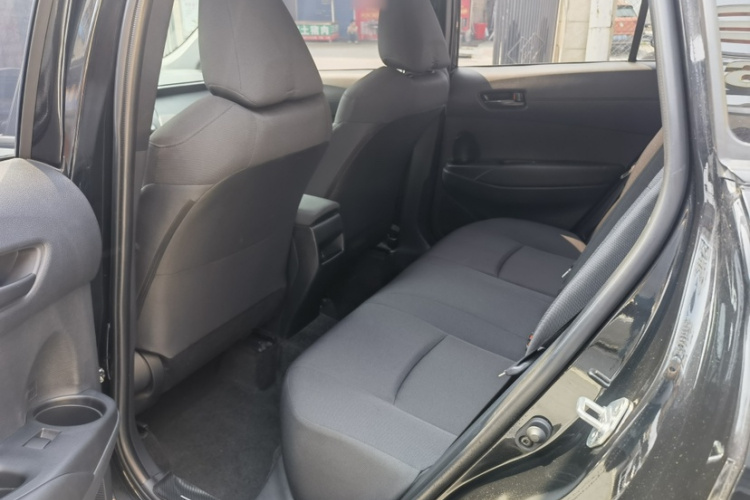 Toyota Corolla Cross 2025 immagine di auto #11