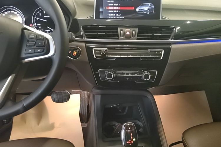 BMW X1 2019 image de voiture #13