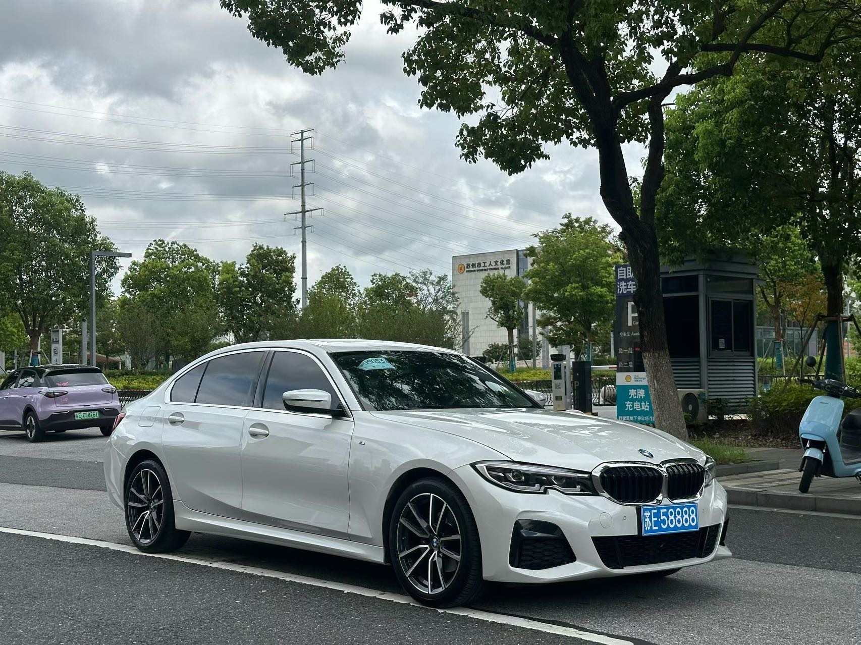 BMW 3 Series 2021 #2 BMW 3 Series 2021 car image #2
