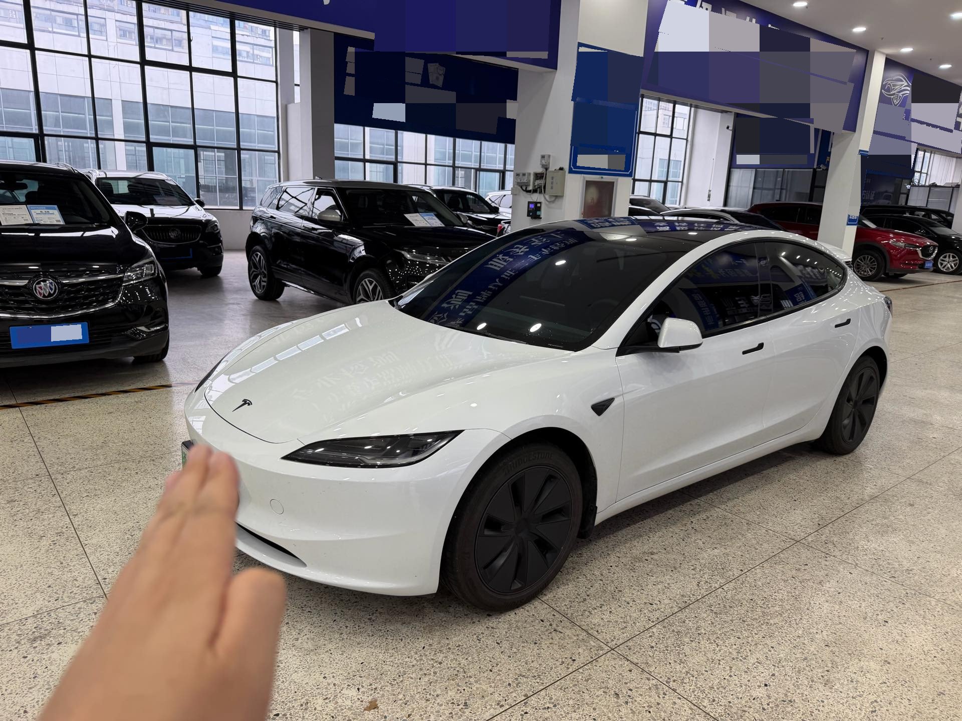 Tesla Model 3 2026 car image 