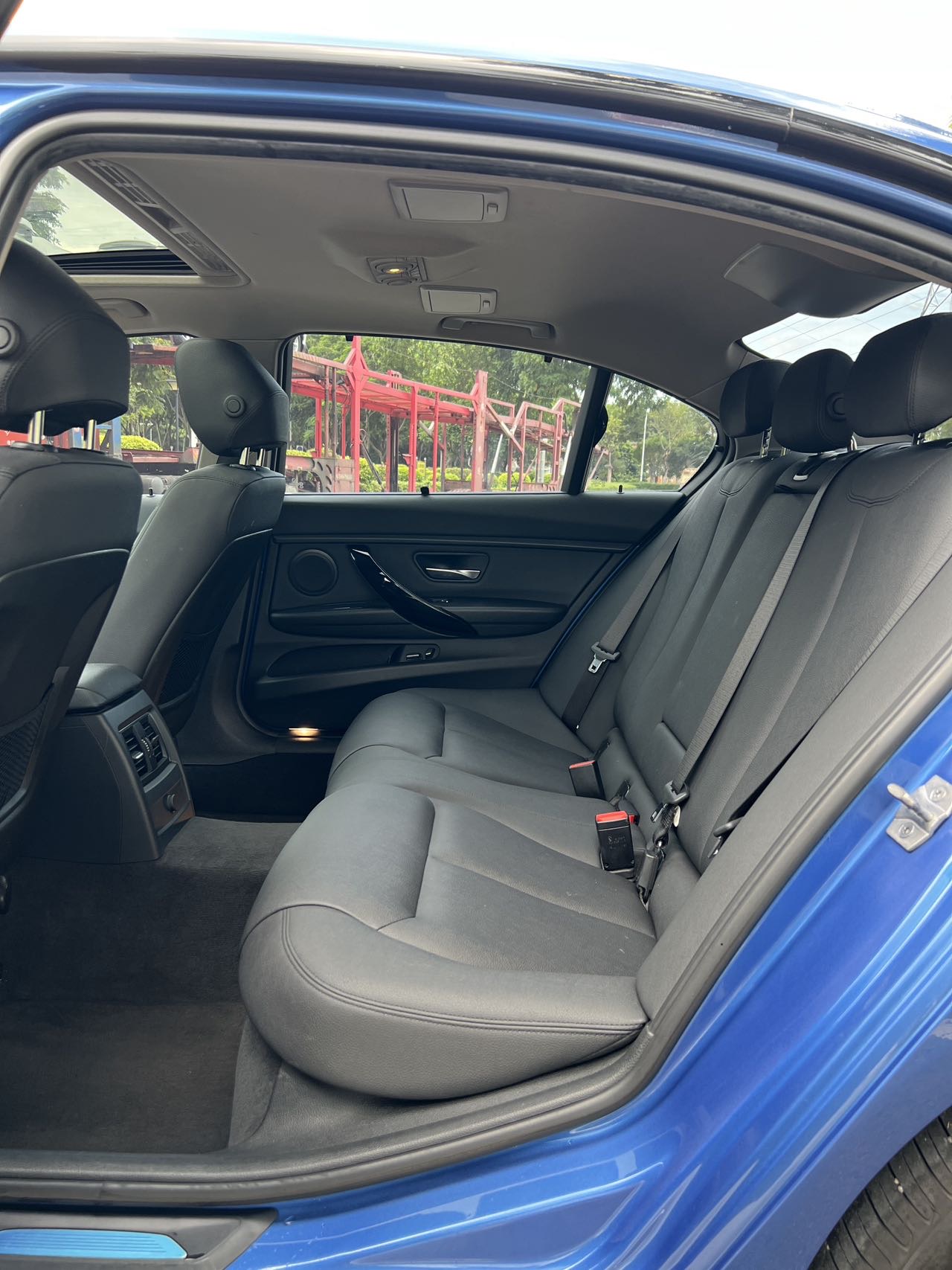 BMW 3 Series 2016 #6 BMW 3 Series 2016 car image #6