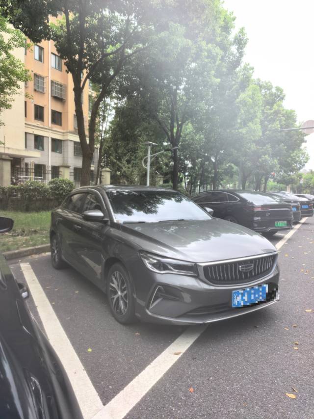 GEELY Emgrand 2023 car image #3
