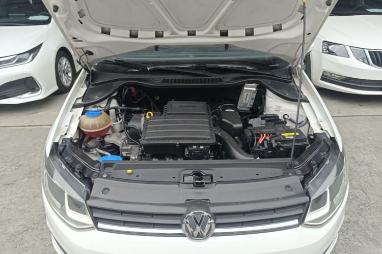 Volkswagen Polo 2016 car image #20