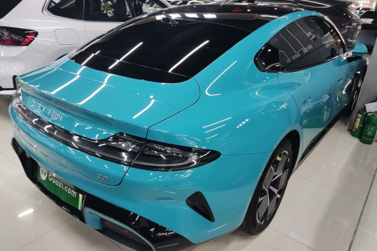 MI SU7 2024 immagine di auto #7