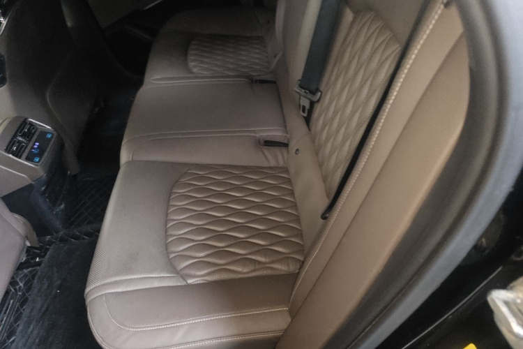 BYD Han 2021 car image #13