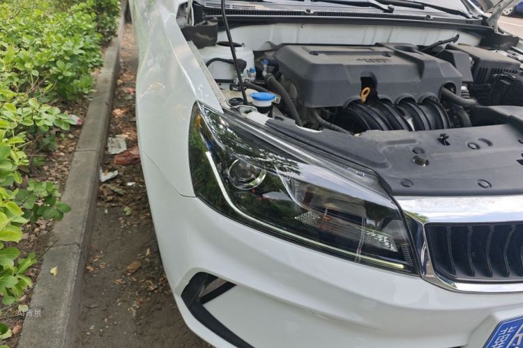 GEELY Emgrand 2022 car image #8