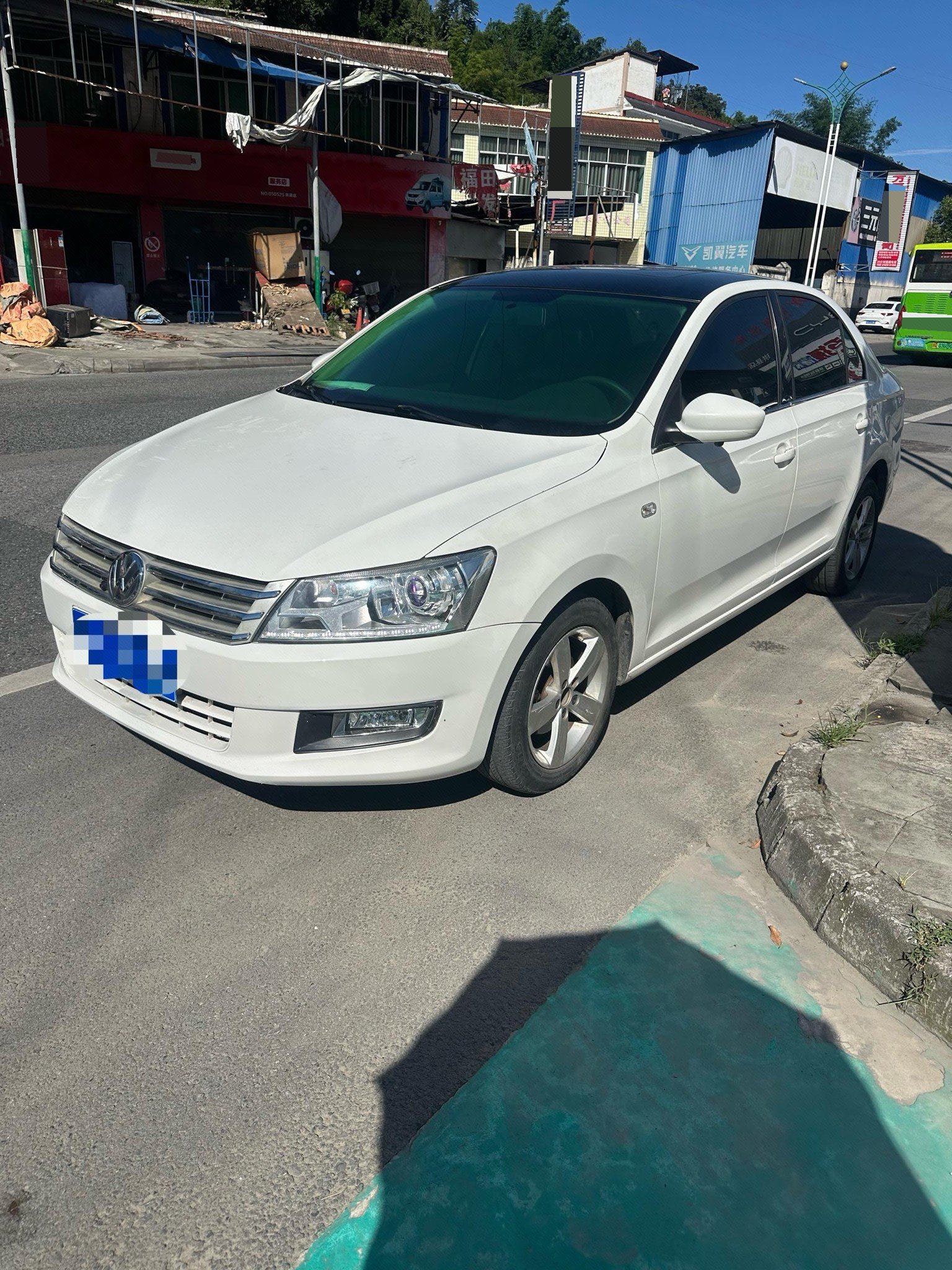 Volkswagen Santana 2014 car image 