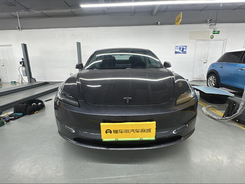Tesla Model 3 2025 car image #21