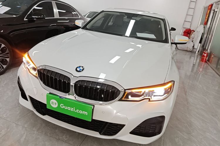 BMW 3 Series 2021 car image #3