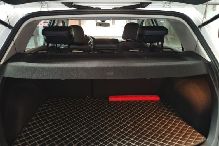 Volkswagen Golf 2020 car image #19
