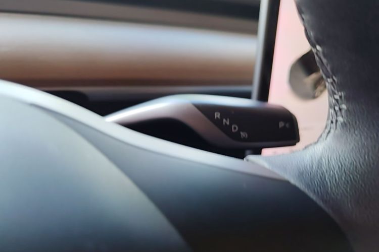 Tesla Model Y 2021 #18 Tesla Model Y 2021 car image #18