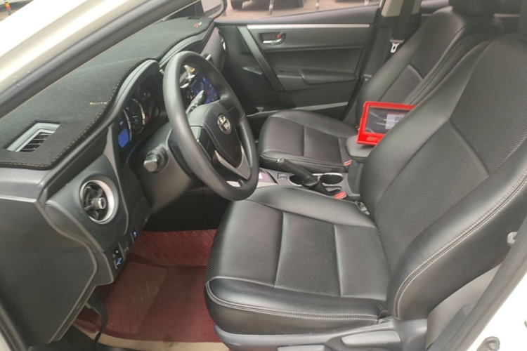 Toyota Corolla 2018 #15 Toyota Corolla 2018 car image #15