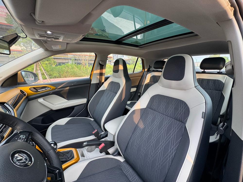 Volkswagen T-Cross 2021 image de voiture #9