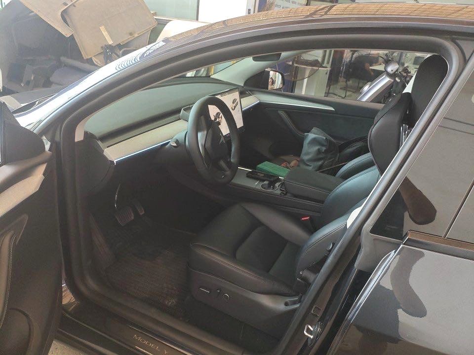 Tesla Model Y 2024 car image #5