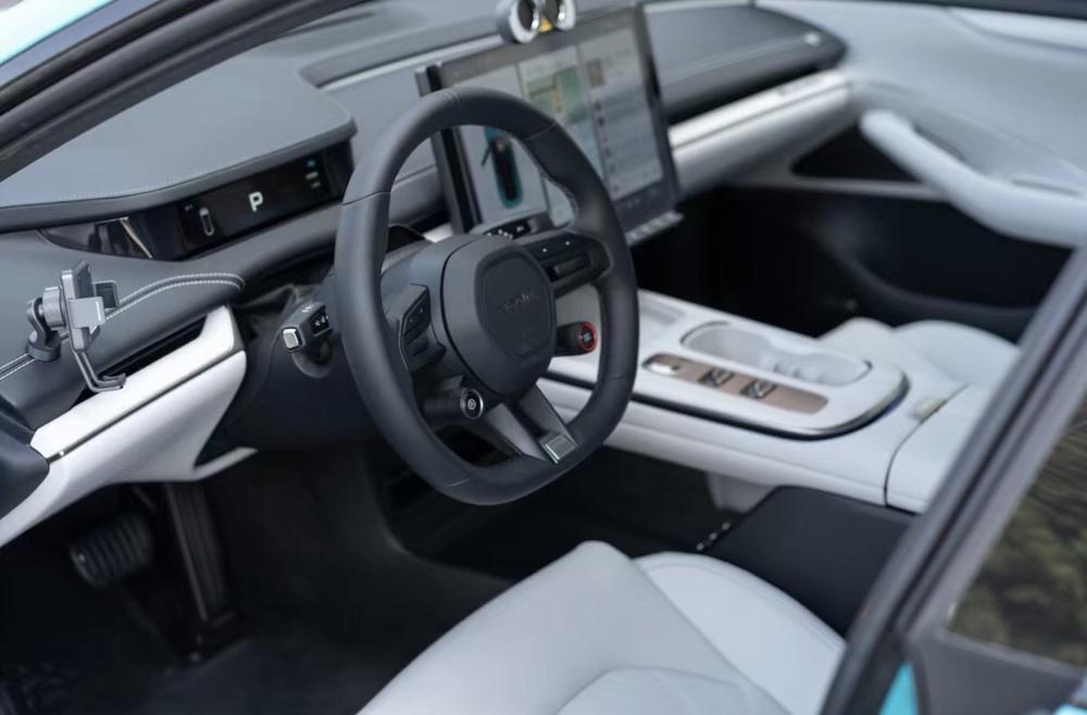 MI SU7 2025 car image #8