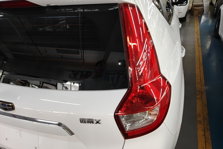 GEELY Vision X6 2016 car image #8