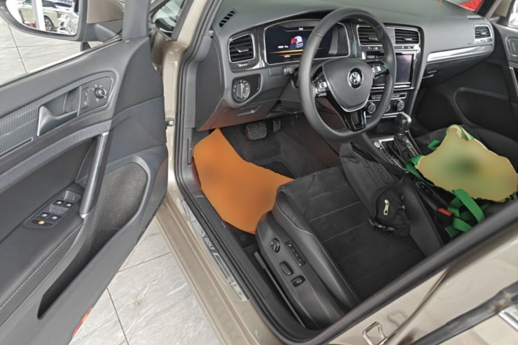 Volkswagen Golf 2019 #16 Volkswagen Golf 2019 صورة سيارة #16
