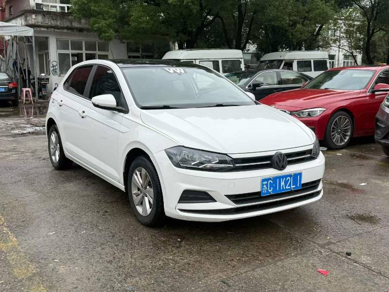 Volkswagen Polo 2019 car image #3