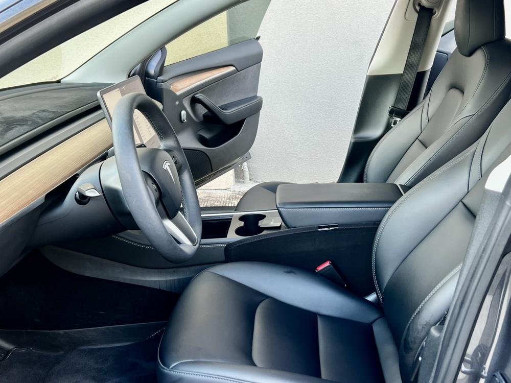 Tesla Model 3 2022 car image #26