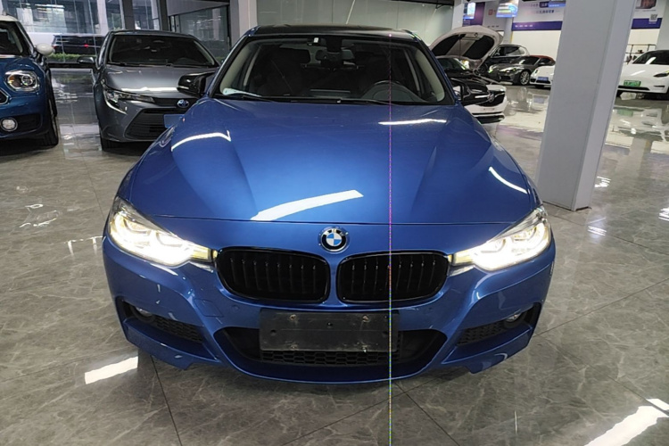BMW 3 Series 2018 #3 BMW 3 Series 2018 car image #3