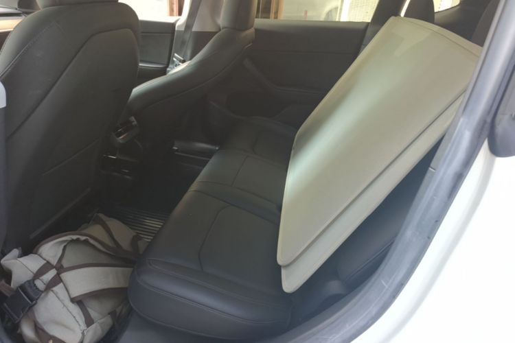 Tesla Model Y 2022 #13 Tesla Model Y 2022 car image #13