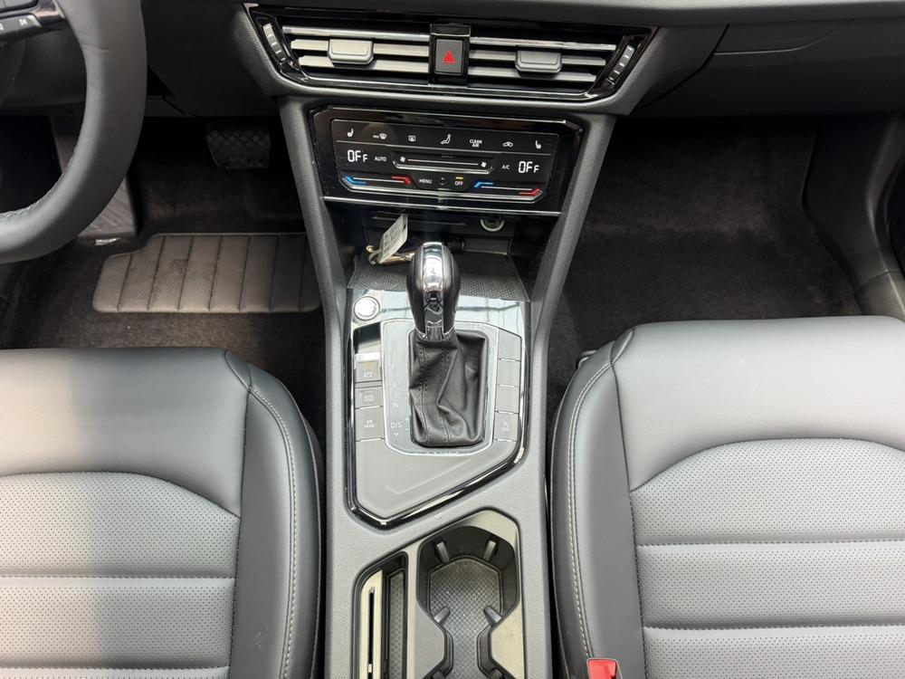 Volkswagen Tharu 2022 #15 Volkswagen Tharu 2022 car image #15
