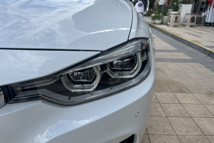 BMW 3 Series 2017 #21 BMW 3 Series 2017 car image #21