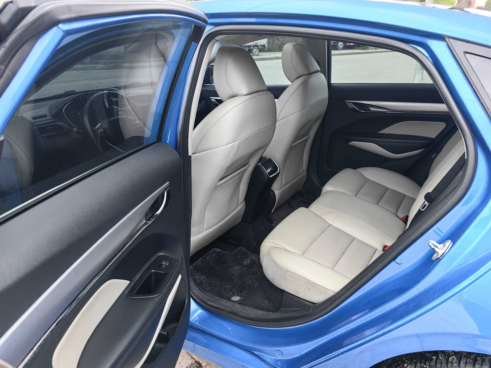 GEELY Binray 2019 صورة سيارة #5