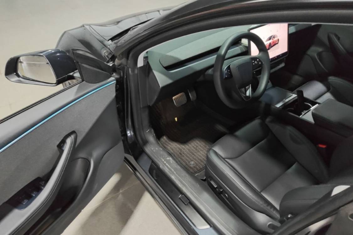 Tesla Model 3 2025 #17 Tesla Model 3 2025 car image #17