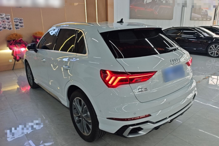 Audi Q3 2024 #5 Audi Q3 2024 car image #5