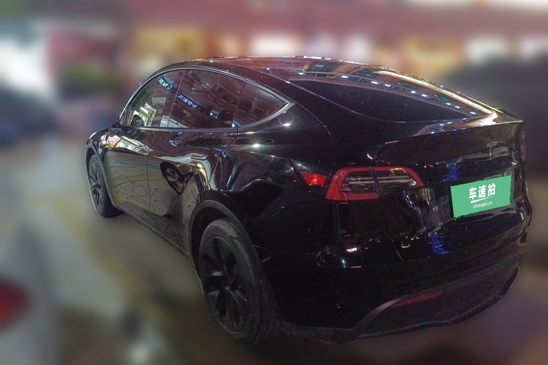 Tesla Model Y 2024 #3 Tesla Model Y 2024 car image #3