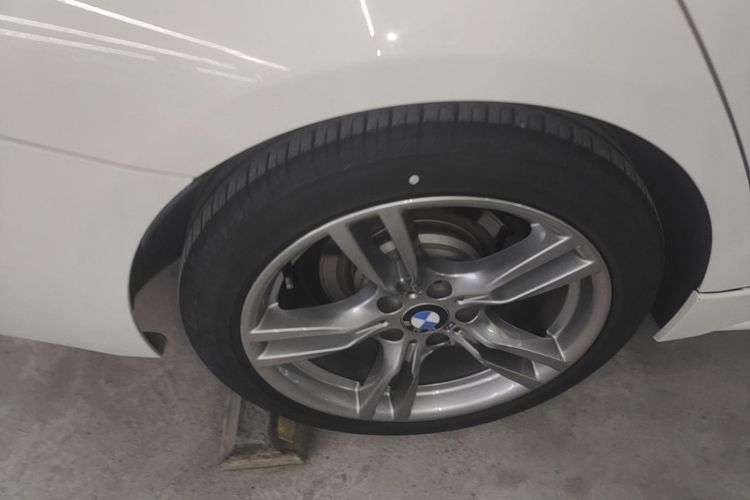 BMW 3 Series 2019 image de voiture #10