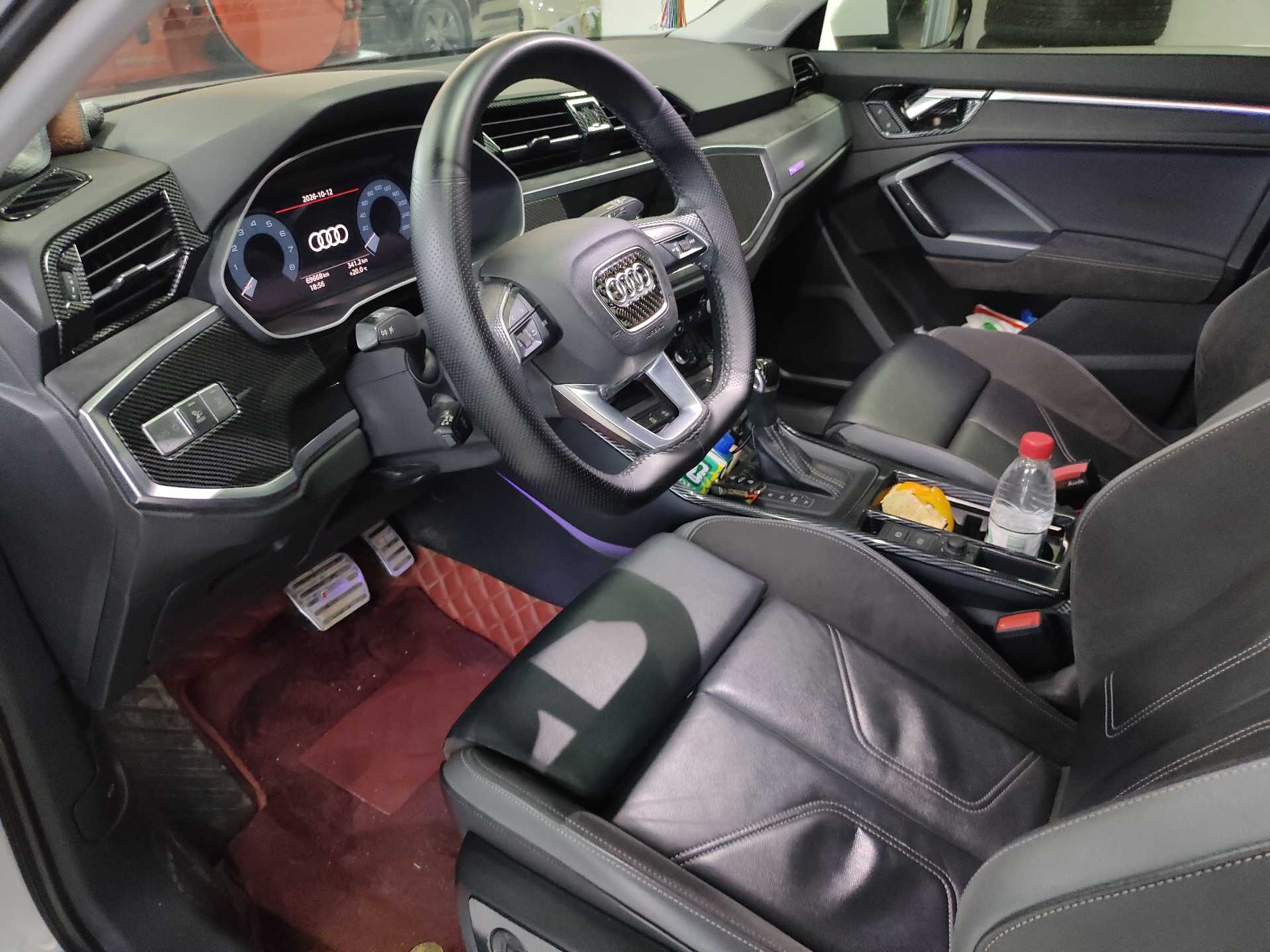 Audi Q3 2021 car image #8