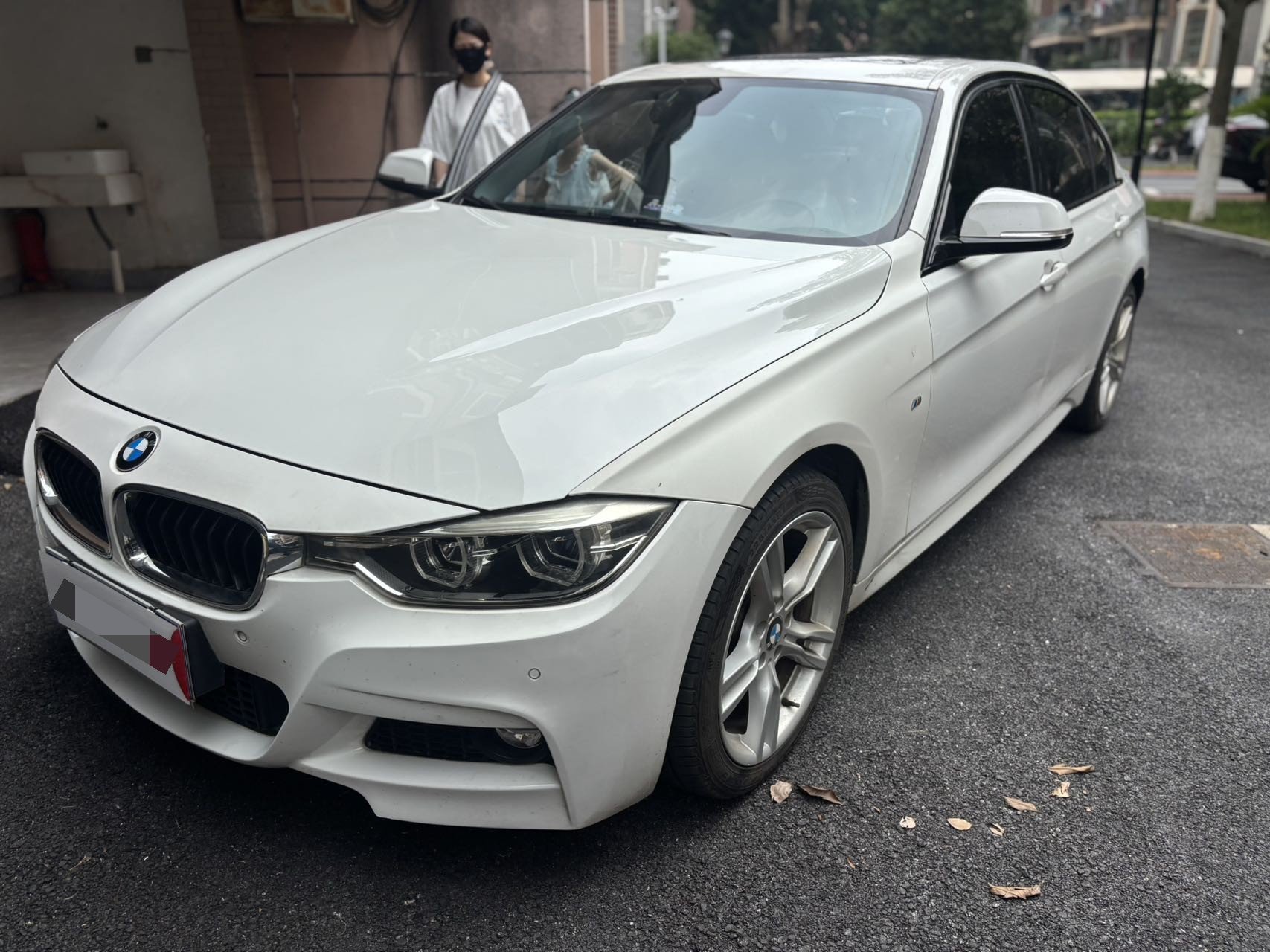 BMW 3 Series 2018 BMW 3 Series 2018 car image