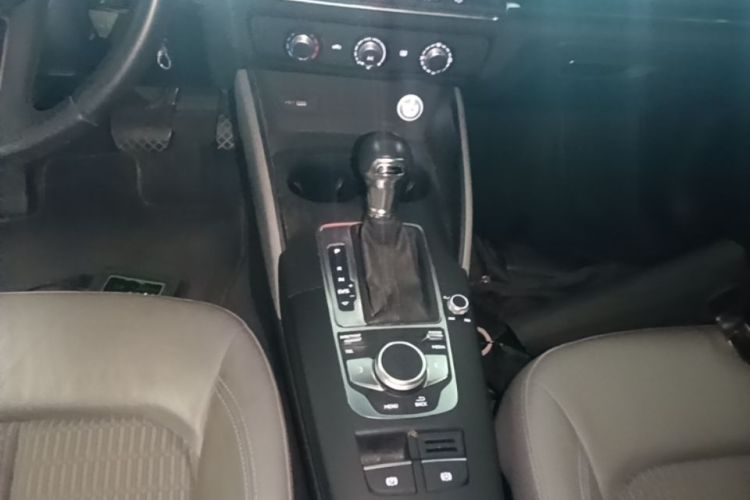 Audi A3 2019 image de voiture #14