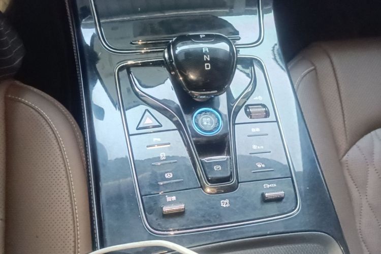 BYD Han 2024 car image #14