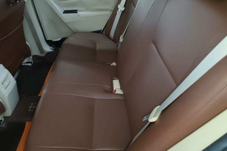2014 #17 2014 car image #17