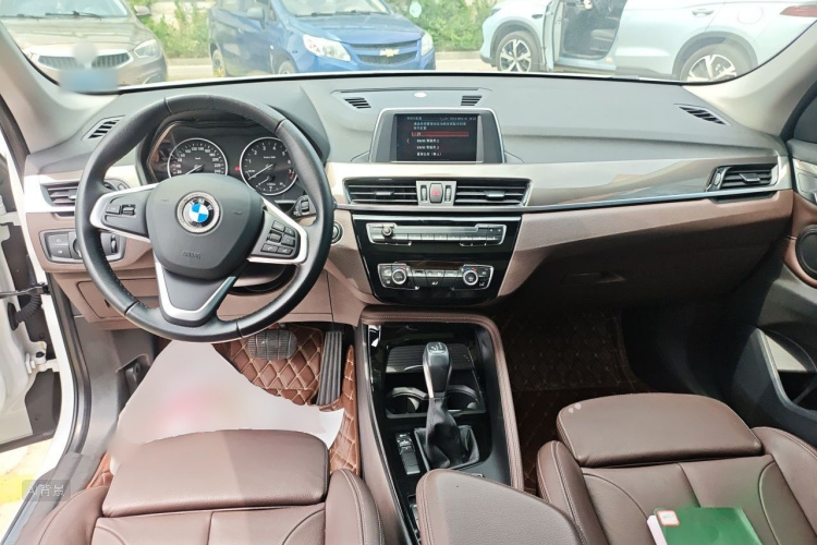 BMW X1 2017 car image #11