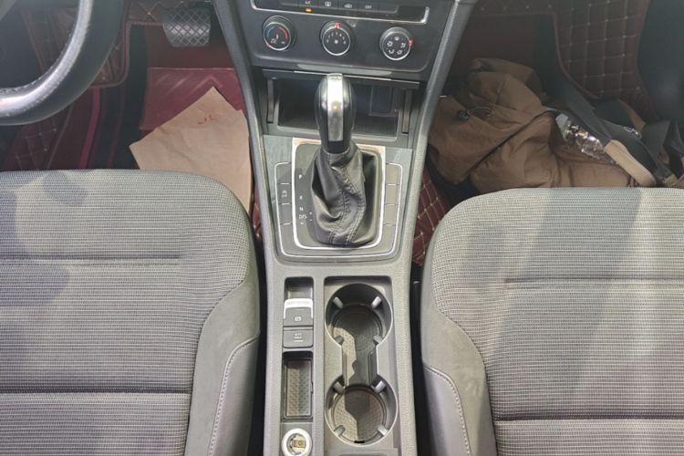Volkswagen Golf 2018 #18 Volkswagen Golf 2018 car image #18