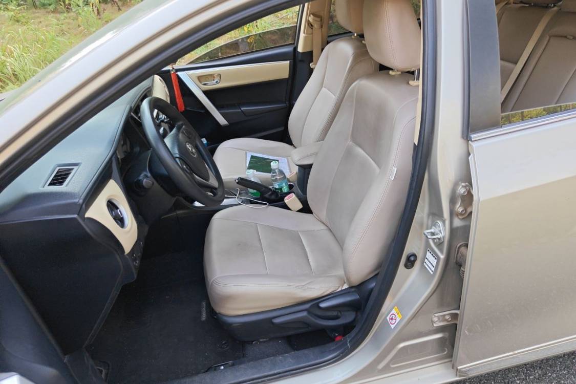 Toyota Corolla 2017 car image #19