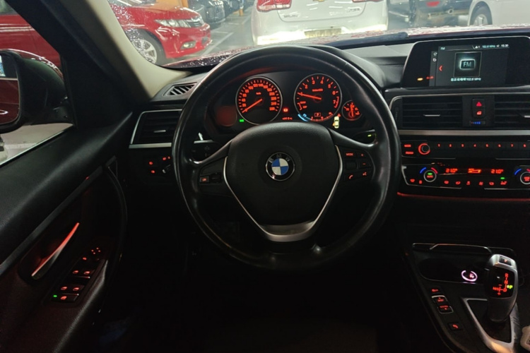 BMW 3 Series 2017 #11 BMW 3 Series 2017 car image #11