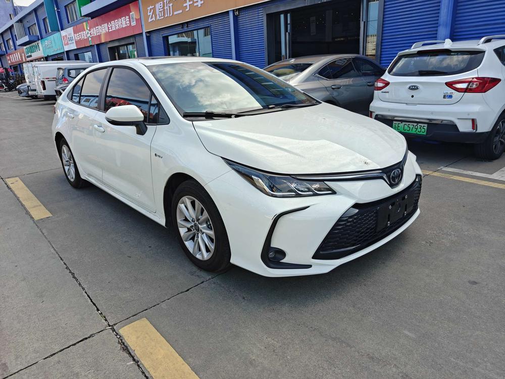 Toyota Corolla 2025 car image #3