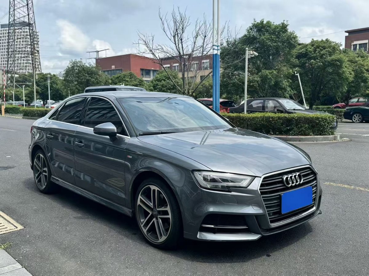 Audi A3 2019 #3 Audi A3 2019 car image #3