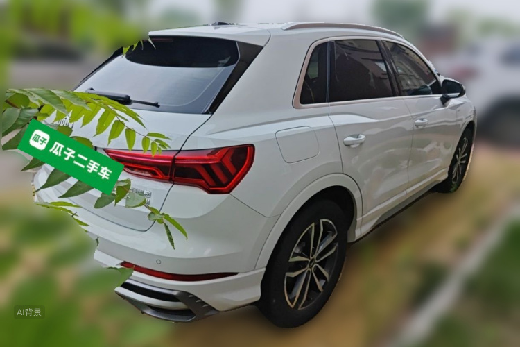 Audi Q3 2022 car image #7
